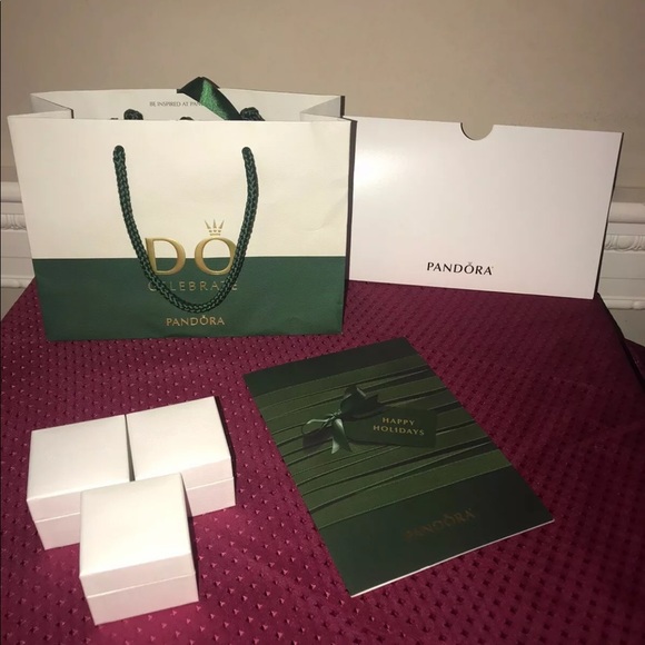 NIB - Pandora - SET OF 3!- Charms 🎁🎄🎁 - Picture 2 of 6